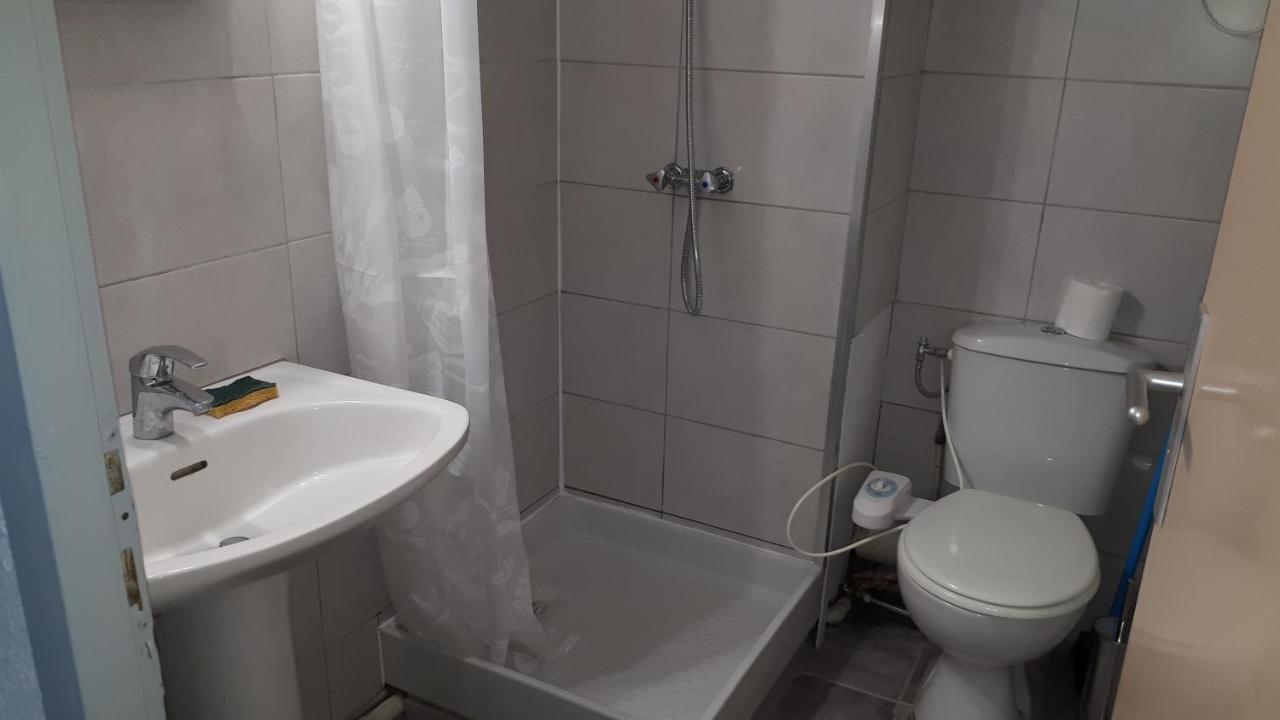 Studio Cabine Avec Jardinet A 30 M De La Plage, Au Calme. Груисан Екстериор снимка
