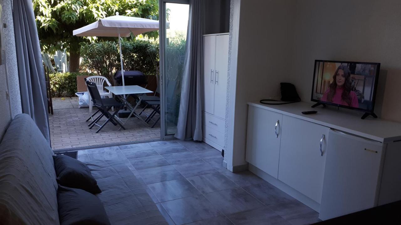 Studio Cabine Avec Jardinet A 30 M De La Plage, Au Calme. Груисан Екстериор снимка